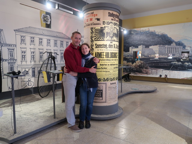 Kaiser-Franz-Josef-Museum: Ich und Sabine im Kaiser-Jubil&auml;umssaal