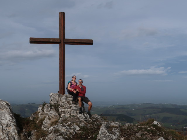 Sabine und ich am Prochenberg-Kreuzkogel, 1.115 m