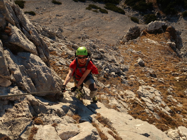 Bert-Rinesch-Klettersteig: Carmen zwischen Einstieg und Affensch&auml;del