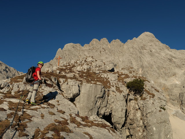 Bert-Rinesch-Klettersteig: Carmen zwischen Spreizschritt S&uuml;dostsporn-Kreuz