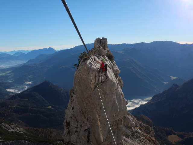 Bert-Rinesch-Klettersteig: Carmen auf der 2. Seilbr&uuml;cke