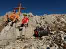 Bert-Rinesch-Klettersteig: Ich und Carmen beim Südostsporn-Kreuz, 1.833 m