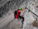 Bert-Rinesch-Klettersteig: Carmen auf der Lokomotive