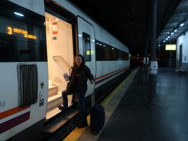 Sabine in der Estaci&oacute;n Granada (17. Nov.)