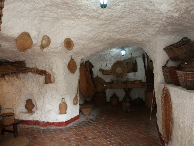 Cester&iacute;a im Museo de las Cuevas del Sacromonta in Granada (19. Nov.)