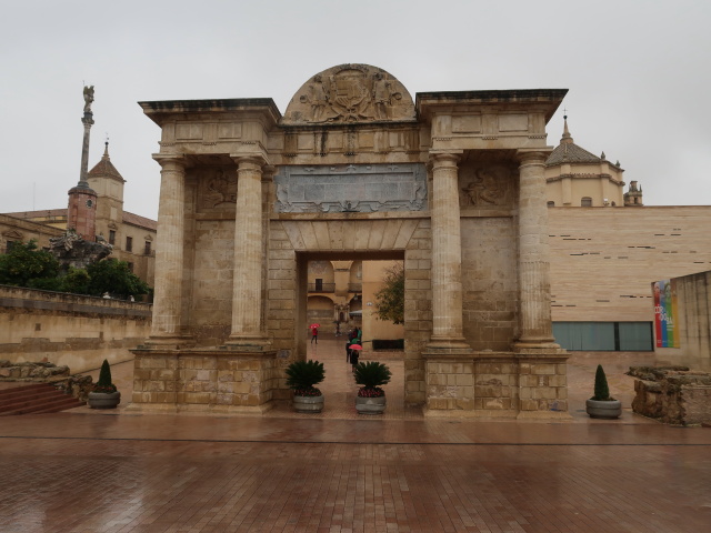 Puerta del Puente in Córdoba (20. Nov.)