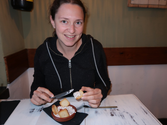 Sabine im Restaurante Lechuga in M&aacute;laga (24. Nov.)