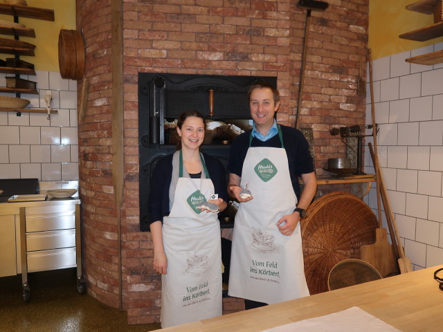 Sabine und ich in der Backstube