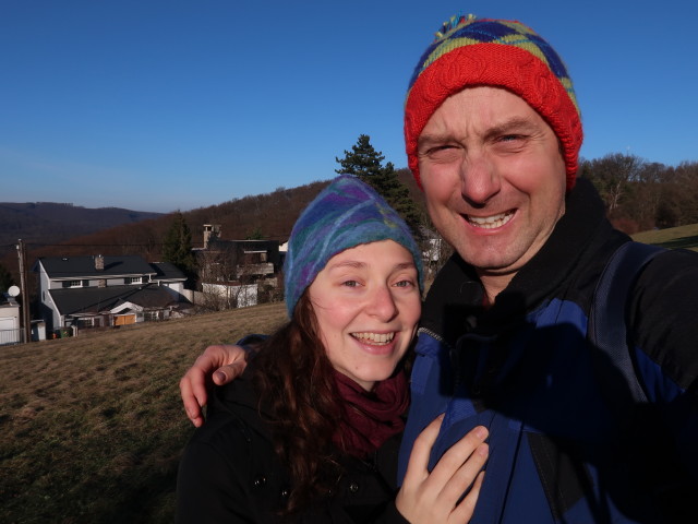 Sabine und ich in der Siedlung Kordon