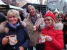 Elisabeth, Edgar und Mama am Stephansplatz