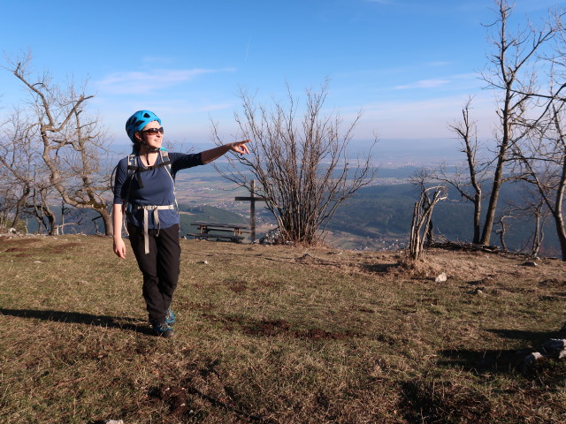 Sabine bei der Wilhelm-Eichert-Hütte