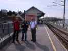 Jörg, Sabine und Erich im Personenbahnhof Hainburg an der Donau