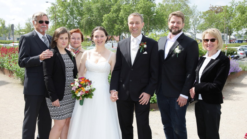 Papa, Katarina, Brigitte, Sabine, ich, Markus und Mama © novaczek.at