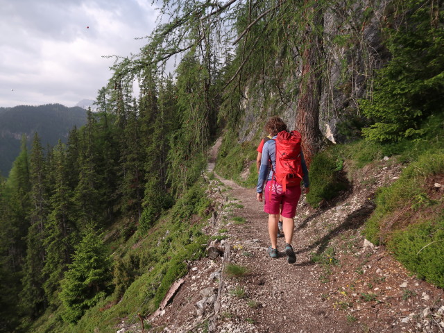 Axel und Martina zwischen der Bergstation der Gardenazzabahn und der Via Ferrata Les Cordes (15. Juni)