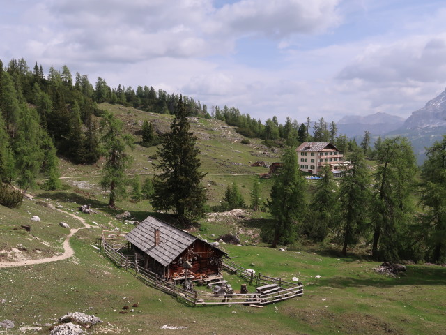 Ütia Gardenacia, 2.050 m (15. Juni)