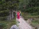 Martina und Axel zwischen der Bergstation der Gardenazzabahn und der Via Ferrata Les Cordes (15. Juni)