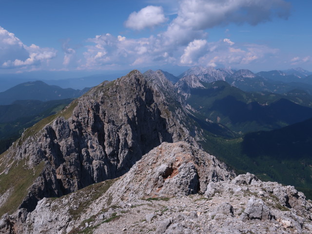 vom Koschutnikturm Richtung Westen
