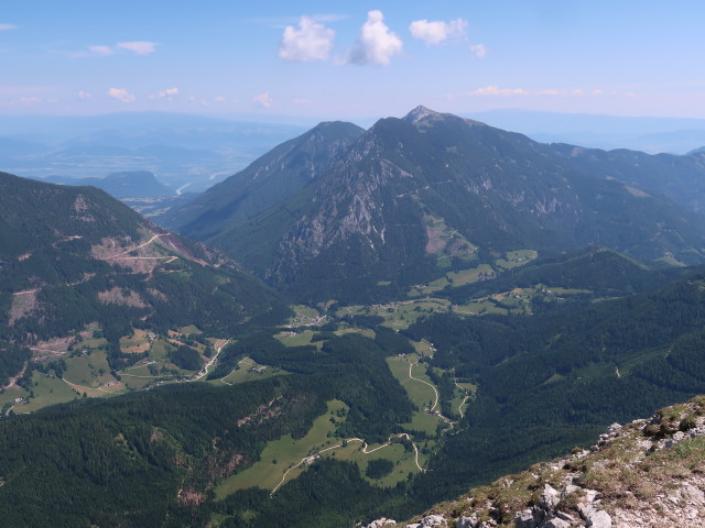 Hochobir vom Koschutnikturm aus