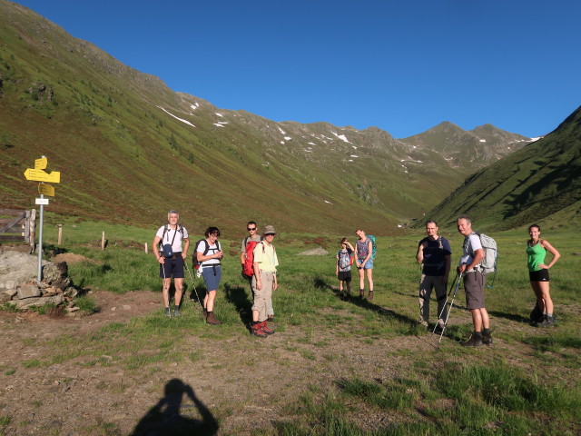 Josef, Ulrike, Philipp, Gabriele, Moritz, Evelyn, Werner, Erich und Ursa am Gampenkaser, 1.963 m