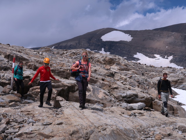 Ursa, Moritz, Evelyn und Philipp am Weg 702 zwischen Südlichem Bockkarkees und Wasserfallwinkel