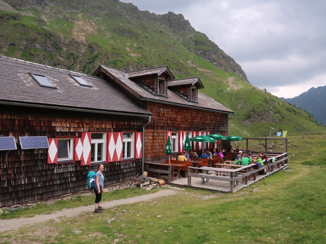 Sabine bei der Keinprechthütte, 1.872 m (27. Juli)