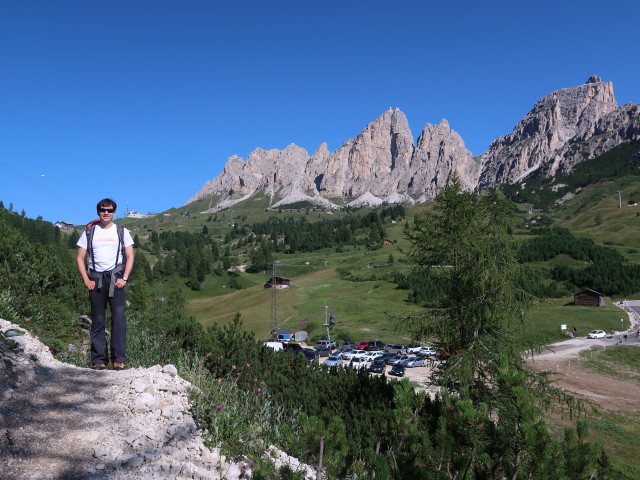 Ronald zwischen Parkplatz Pisciadù und Pisciadù-Klettersteig (3. Aug.)