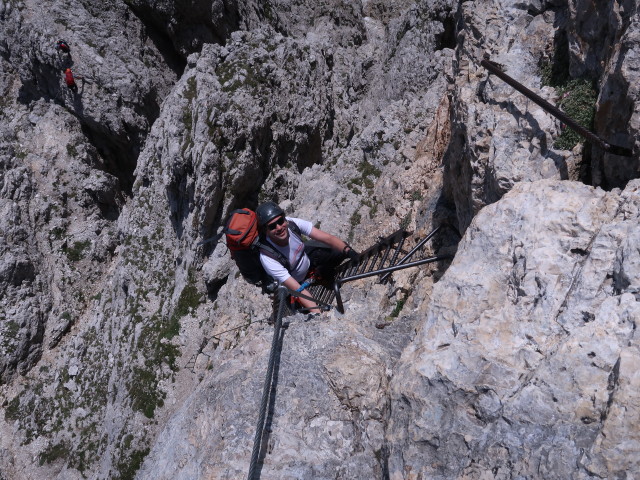 Piz da Lec-Klettersteig: Ronald auf der oberen Leiter (4. Aug.)