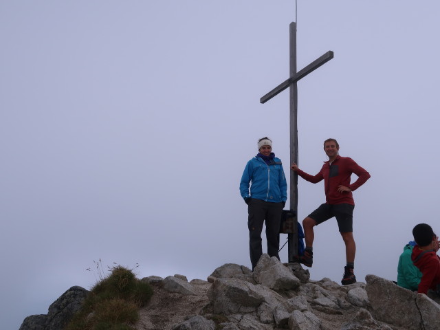 Ursula und ich auf der Tatschspitze, 2.526 m (11. Aug.)