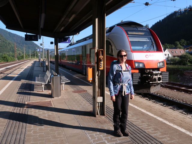 Sabine im Bahnhof Mixnitz-Bärenschützklamm