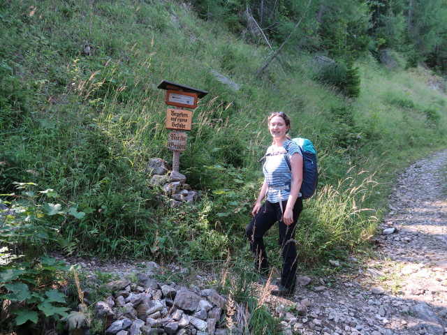 Sabine zwischen Pammer und Franz-Scheikl-Klettersteig