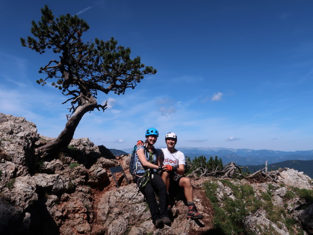 Franz-Scheikl-Klettersteig: Sabine und ich beim Steigbuch
