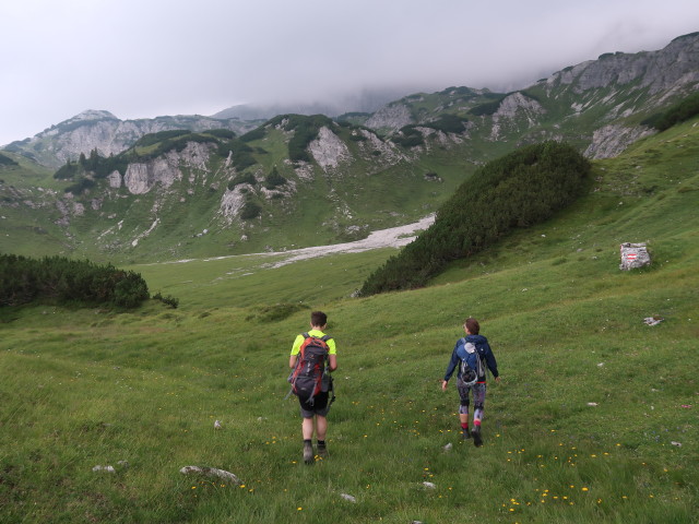 Ronald und Ursa am Weg 285 auf der Großwiese (24. Aug.)