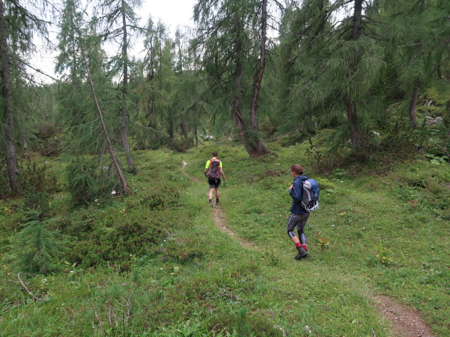 Ronald und Ursa am Weg 218 zwischen Brunnalm und Liezener Hütte (24. Aug.)