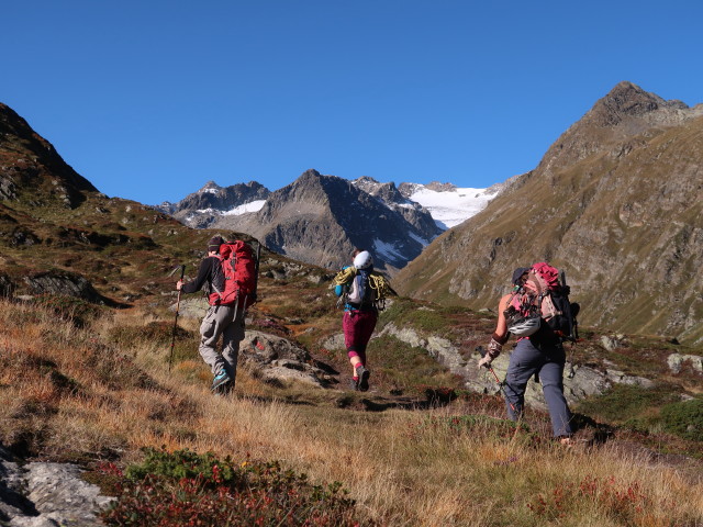 Christoph, Ursa und Gudrun zwischen Franz-Senn-Hütte und Sommerwandferner (21. Sep.)