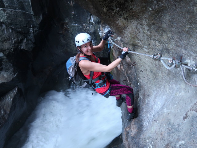 Höllenrachen-Klettersteig: Ursa im ersten Höhlenteil (21. Sep.)