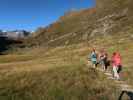 Ursa, Gudrun und Christoph am Weg 131 auf der Alpeiner Alm (21. Sep.)