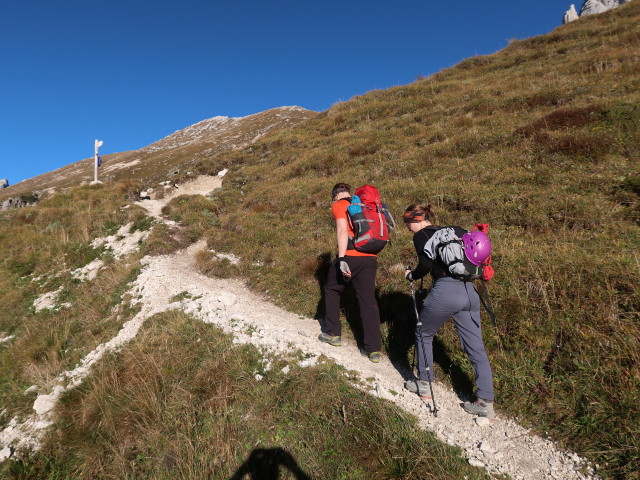 Thomas und Birgit am Weg 663 am Altipiano del Montasio (12. Okt.)