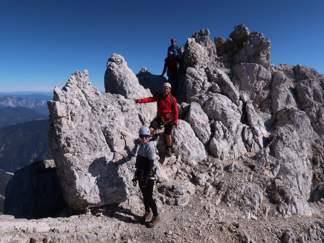 Evelin, David, Birgit und Thomas zwischen Via Ferrata Scala A. Pipan und Jof di Montasio (12. Okt.)