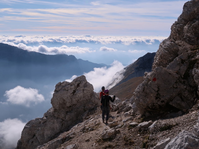 Via Ferrata Scala A. Pipan: Thomas und Birgit zwischen Leiter und Einstieg (12. Okt.)