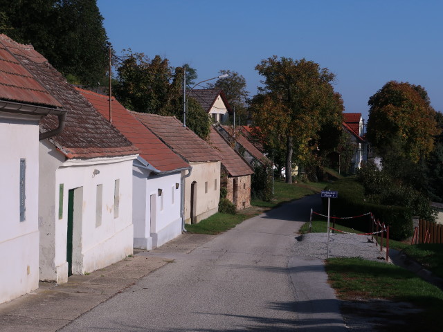 Kirchenweg in Stillfried