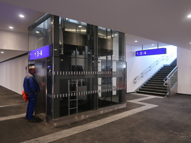 Bahnhof Tulln, 181 m