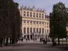 Schloss Schönbrunn von der Tiergartenallee aus