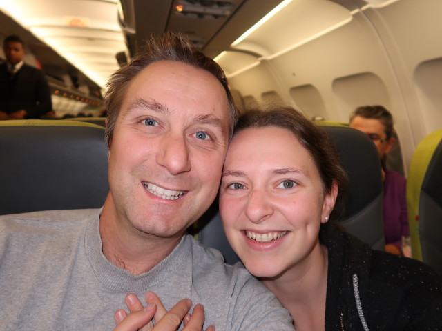 Ich und Sabine im TP1273 am Flughafen Wien-Schwechat (15. Nov.)