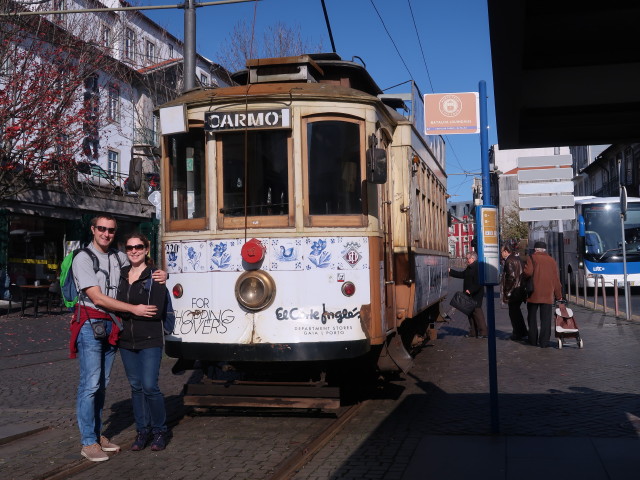 Ich und Sabine bei der Linha 22 do Elétricos do Porto (18. Nov.)