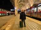 Sabine in der Estacao Ferroviária de Lisboa-Oriente (23. Nov.)