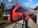 Sabine und Jörg im Bahnhof Brunn an der Schneebergbahn