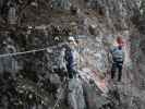 Bergkraxlerwand-Klettersteig: Alexander auf der Seilbrücke