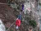 Bergkraxlerwand-Klettersteig: Andreas und Maria auf der Seilbrücke