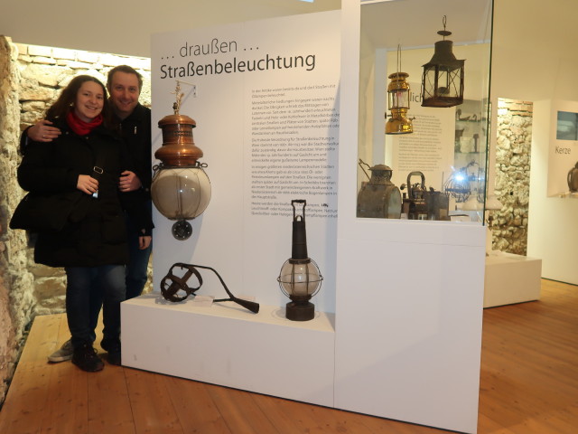 Sabine und ich in der Ausstellung 'Die Gschicht vom Licht'