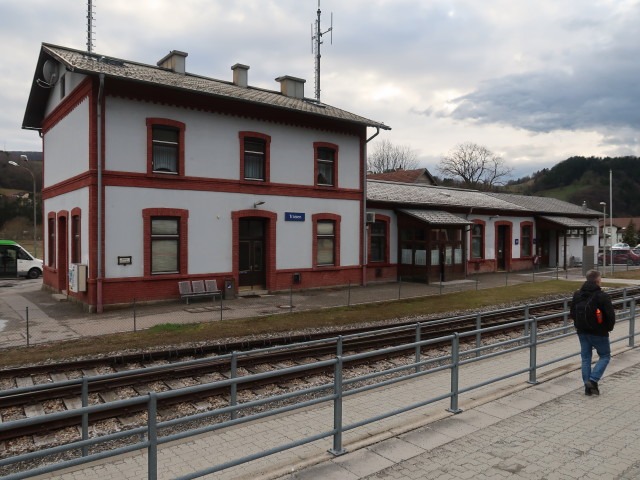 Bahnhof Traisen, 346 m